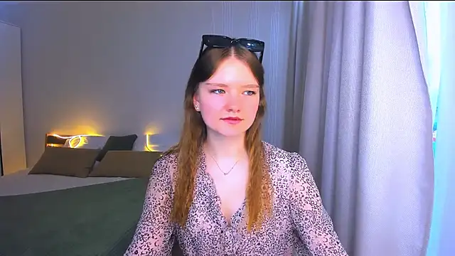 LookEva online show from 06/11/26, 04:21
