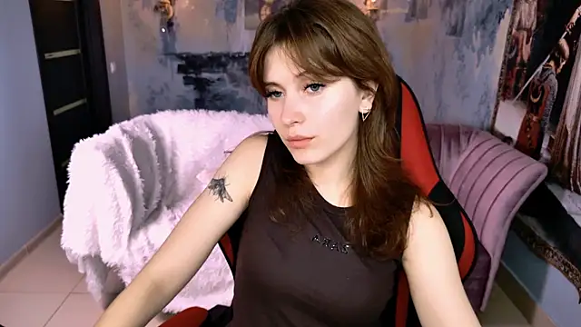 LolaDominara online show from 07/18/26, 01:15