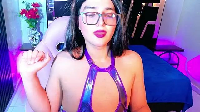 Snapshot of Gaby_Gil_ chatting on 06/02/26, 02:30 Gaby Gil online show from 06/02/26, 02:30