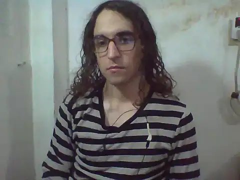 Snapshot of LaCuerva chatting on 05/26/26, 07:43 LaCuerva online show from 05/26/26, 07:43