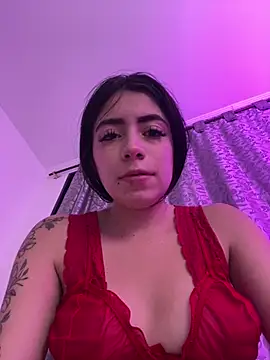 Snapshot of lunacruz_ chatting on 05/29/26, 02:53 lunacruz online show from 05/29/26, 02:53