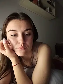 Kamila lov online show from 06/04/26, 07:20
