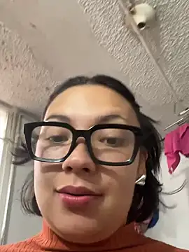 Snapshot of sarita_hos chatting on 06/01/26, 12:51 sarita hos online show from 06/01/26, 12:51
