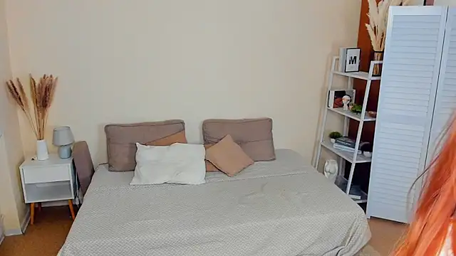 DeloraHakimi online show from 06/02/26, 10:12