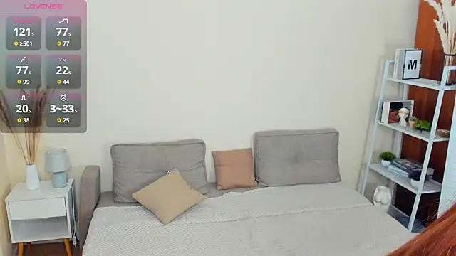 DeloraHakimi online show from 06/11/26, 02:53