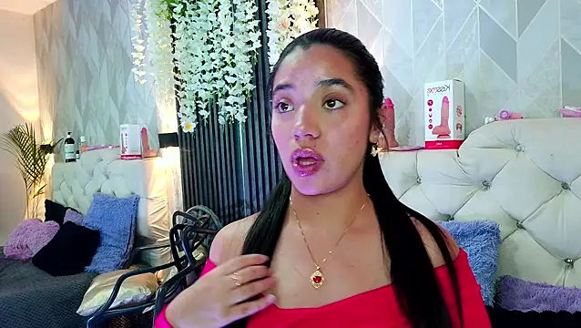 Snapshot of Zaira_bonny chatting on 06/11/26, 08:18 Zaira bonny online show from 06/11/26, 08:18