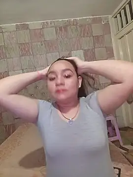 chicatraviesa24 online show from 06/13/26, 11:46