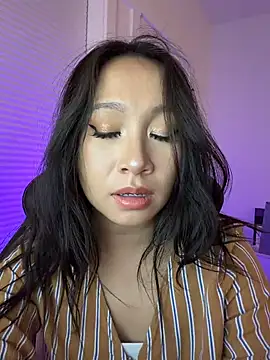 petiteTai online show from 05/15/26, 03:46
