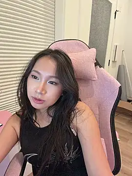 petiteTai online show from 06/06/26, 03:33