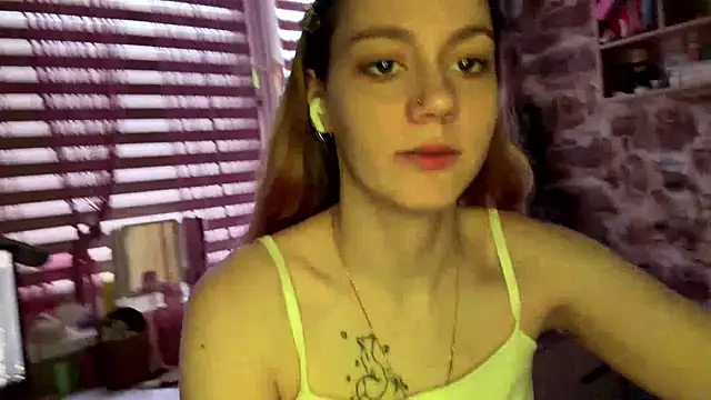 Snapshot of HailingAccess chatting on 05/16/26, 10:36 HailingAccess online show from 05/16/26, 10:36