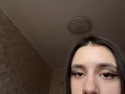 Snapshot of Selena_Mur_ chatting on 05/07/26, 01:27 Selena Mur online show from 05/07/26, 01:27