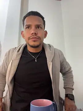angel silva  online show from 07/05/26, 02:46