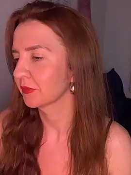 Snapshot of therealgingerr chatting on 05/11/26, 04:18 therealgingerr online show from 05/11/26, 04:18