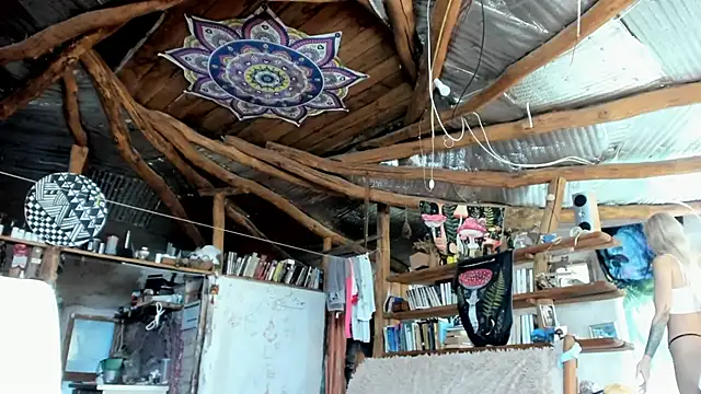 wildforestmuse  online show from 07/27/26, 04:52