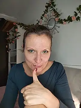 Snapshot of Candy_Cougar chatting on 06/06/26, 06:51 Candy Cougar online show from 06/06/26, 06:51