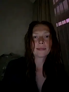 Snapshot of MillaSmileX chatting on 05/16/26, 06:28 MillaSmileX online show from 05/16/26, 06:28