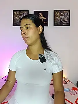 Raven stonee01 online show from 06/05/26, 01:34