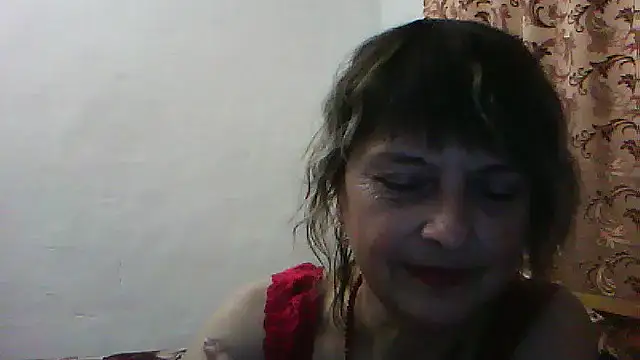 Snapshot of ElizabethGorden chatting on 05/15/26, 05:42 ElizabethGorden online show from 05/15/26, 05:42