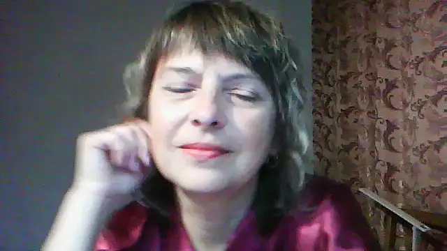 Snapshot of ElizabethGorden chatting on 05/18/26, 03:46 ElizabethGorden online show from 05/18/26, 03:46