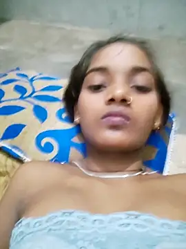 hotstudentkhusboo online show from 06/12/26, 03:44
