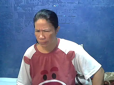 Snapshot of hotchilimom chatting on 10/12/25, 08:52 hotchilimom online show from 10/12/25, 08:52