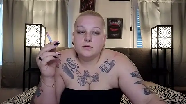 Lady Peggi online show from 05/15/26, 03:19