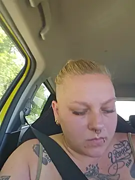 Lady Peggi online show from 06/15/26, 03:25