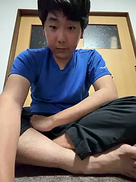 YuuYuu 010 online show from 06/17/26, 01:12