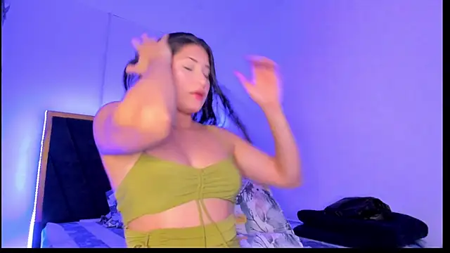 VioletaSanchez24 online show from 06/19/26, 10:13