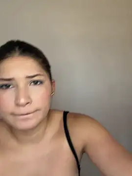 VioletaSanchez24 online show from 07/17/26, 06:35