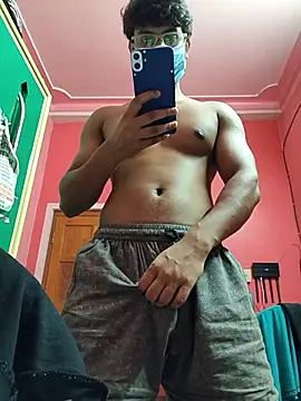 Snapshot of Mr_Cajonny09 chatting on 07/17/26, 04:12 Mr Cajonny09 online show from 07/17/26, 04:12