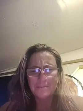 Snapshot of Queenle91 chatting on 05/15/26, 11:34 Queenle91 online show from 05/15/26, 11:34