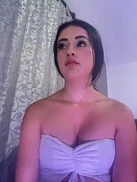 Snapshot of sol_evanss_ chatting on 06/13/26, 01:25 sol evanss online show from 06/13/26, 01:25