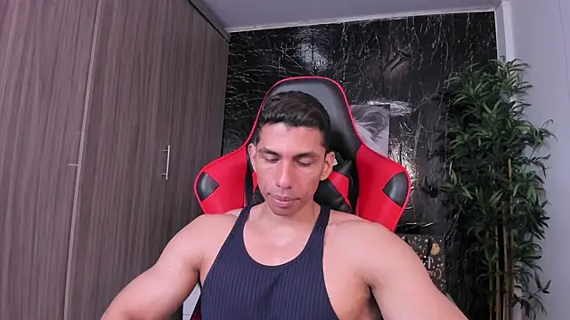 Erik castle online show from 05/20/26, 04:24