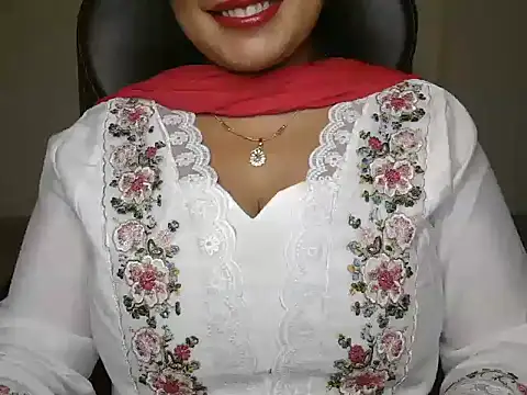 Snapshot of Yanshi23 chatting on 05/31/26, 03:30 Yanshi23 online show from 05/31/26, 03:30