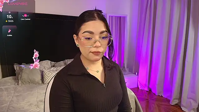 mariana owen online show from 05/30/26, 12:02