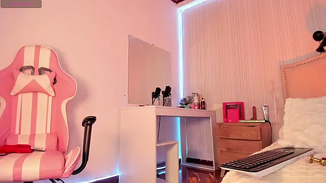 ashleey doll online show from 07/28/26, 03:21