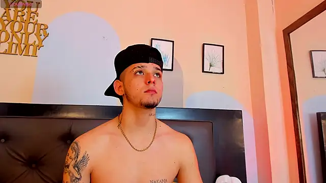 Boy Mathew online show from 05/08/26, 11:37
