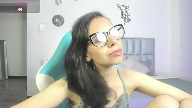 Snapshot of Shanttal_queen chatting on 06/12/26, 03:49 Shanttal queen online show from 06/12/26, 03:49