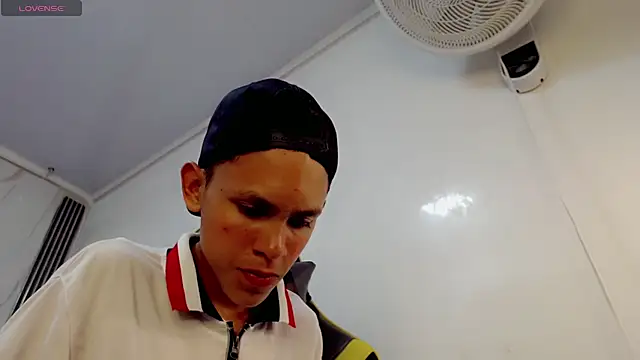 sombra 18 online show from 07/15/26, 11:10