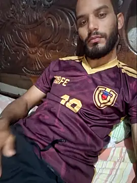Divisito17S online show from 06/24/26, 01:15