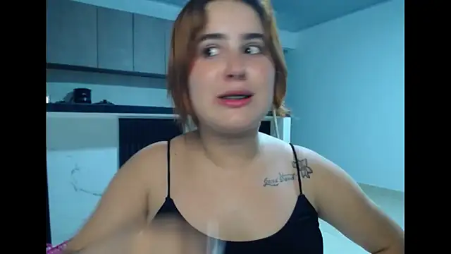 Snapshot of sweet_bella_29 chatting on 05/31/26, 04:42 sweet bella 29 online show from 05/31/26, 04:42