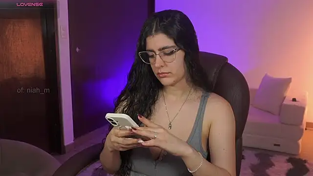Snapshot of _Niah chatting on 05/15/26, 09:33 Niah online show from 05/15/26, 09:33