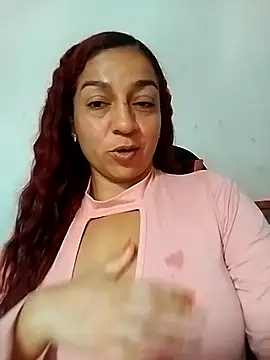 Snapshot of Tumilf chatting on 05/17/26, 05:20 Tumilf online show from 05/17/26, 05:20