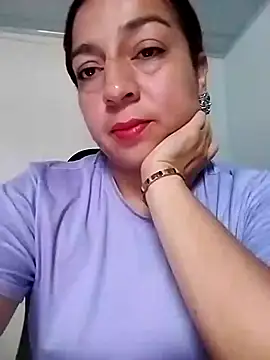 Snapshot of Tumilf chatting on 05/18/26, 01:28 Tumilf online show from 05/18/26, 01:28
