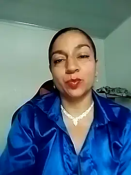 Snapshot of Tumilf chatting on 06/04/26, 04:35 Tumilf online show from 06/04/26, 04:35