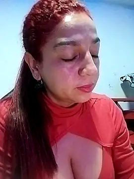 Snapshot of Tumilf chatting on 06/11/26, 12:32 Tumilf online show from 06/11/26, 12:32