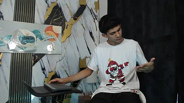 Snapshot of TWINKS_BOYSX chatting on 06/09/26, 01:23 TWINKS BOYSX online show from 06/09/26, 01:23
