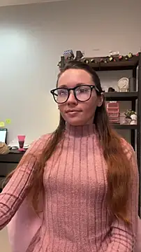 Snapshot of Mini_girl_do_it_better chatting on 06/04/26, 11:33 Mini girl do it better online show from 06/04/26, 11:33