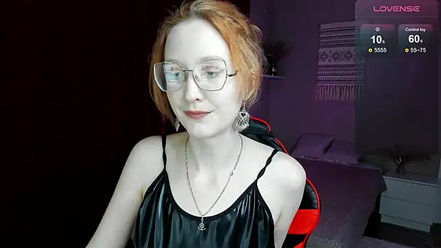 LunaTerry online show from 05/26/26, 07:59